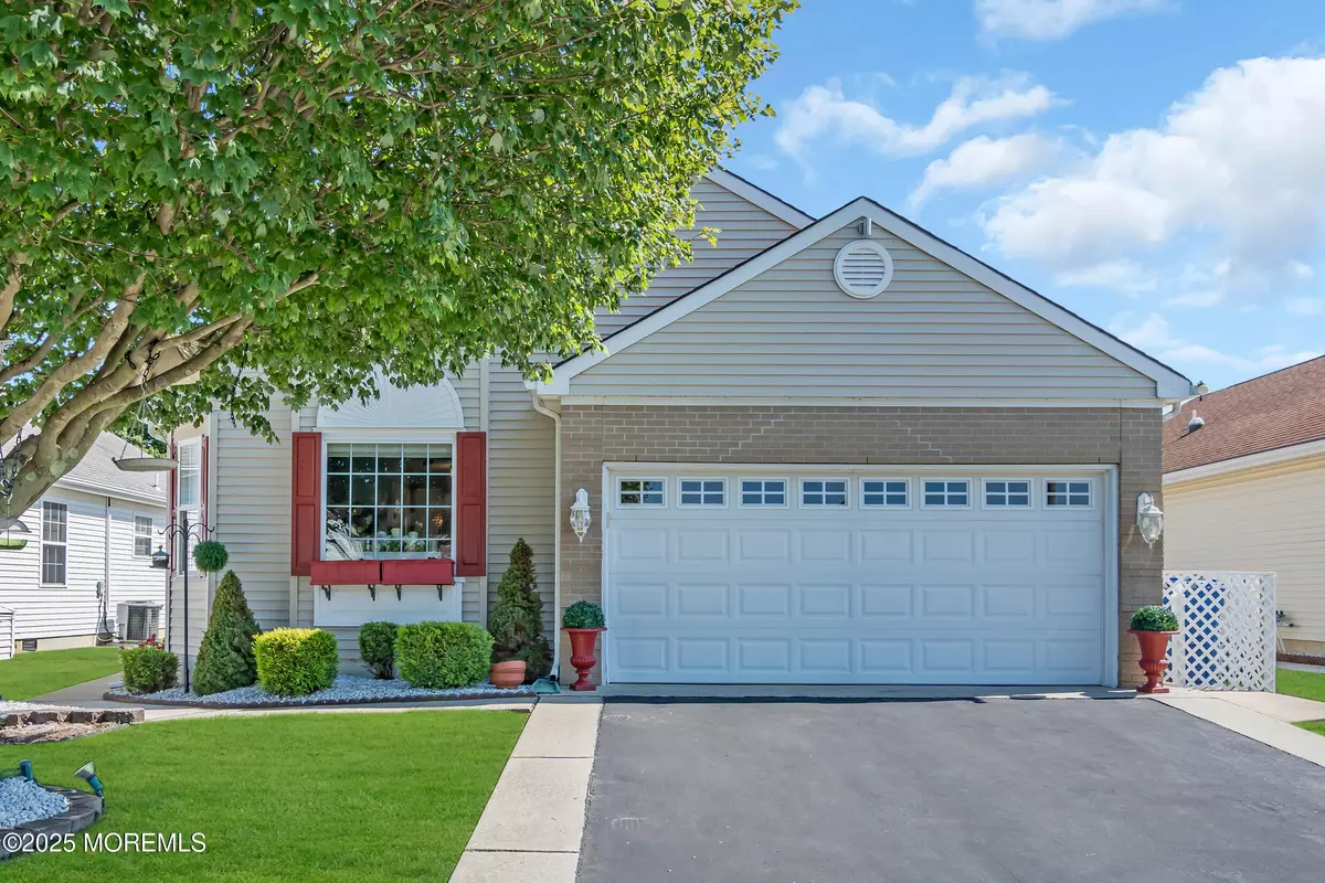 Toms River, NJ 08757,41 Winterton Drive