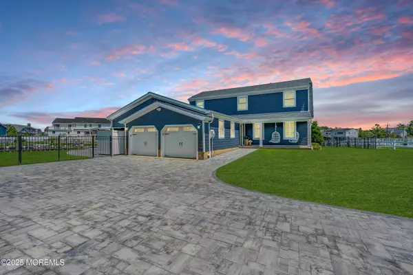 Monmouth Beach, NJ 07750,11 Gail Drive