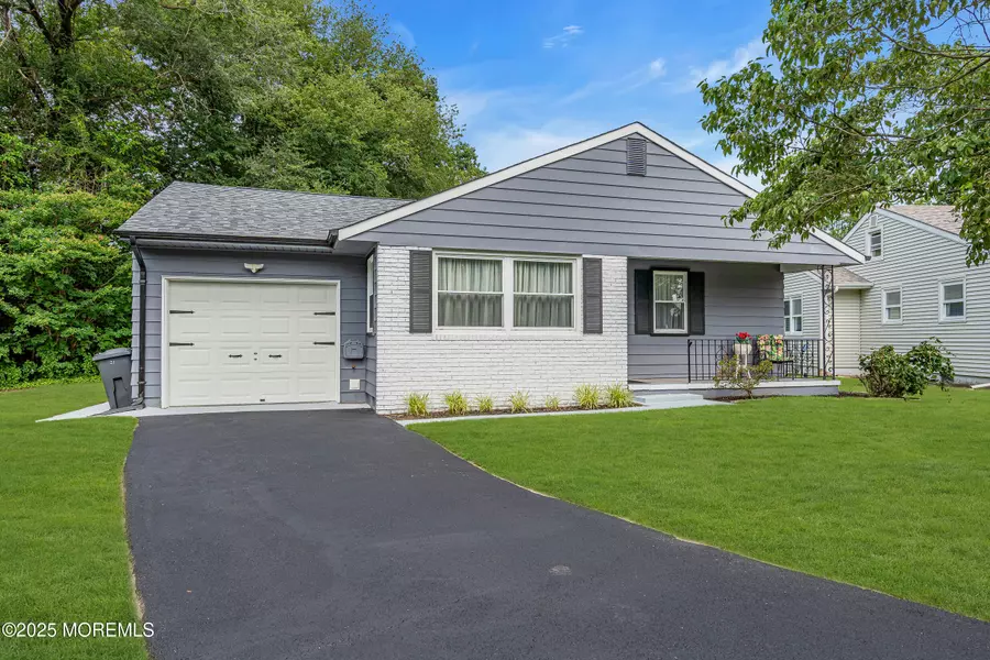21 Sweet Williams Court, Toms River, NJ 08755