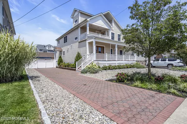 Point Pleasant Beach, NJ 08742,113 New Jersey Avenue