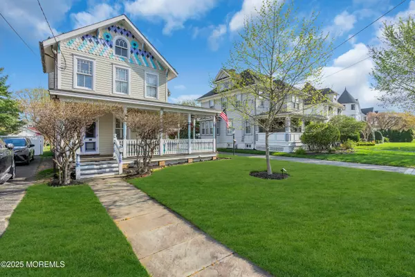 Red Bank, NJ 07701,44 Irving Place