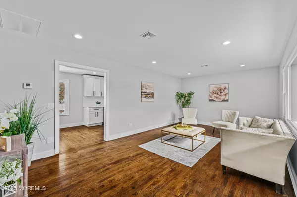 Freehold, NJ 07728,776 Elton Adelphia Road