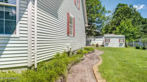 Manahawkin, NJ 08050,104 Compass Road