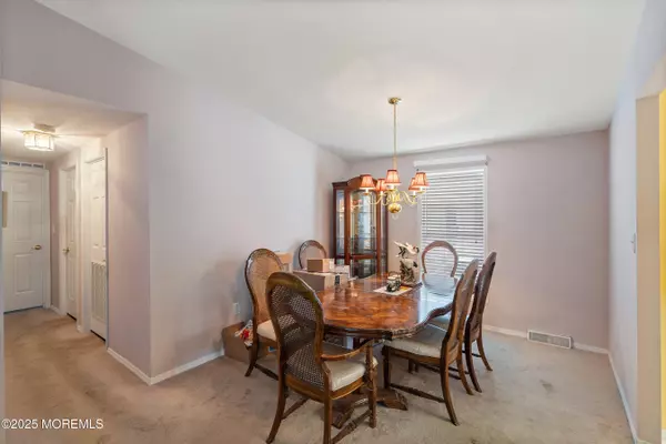 Manahawkin, NJ 08050,36 Fort Lee Drive