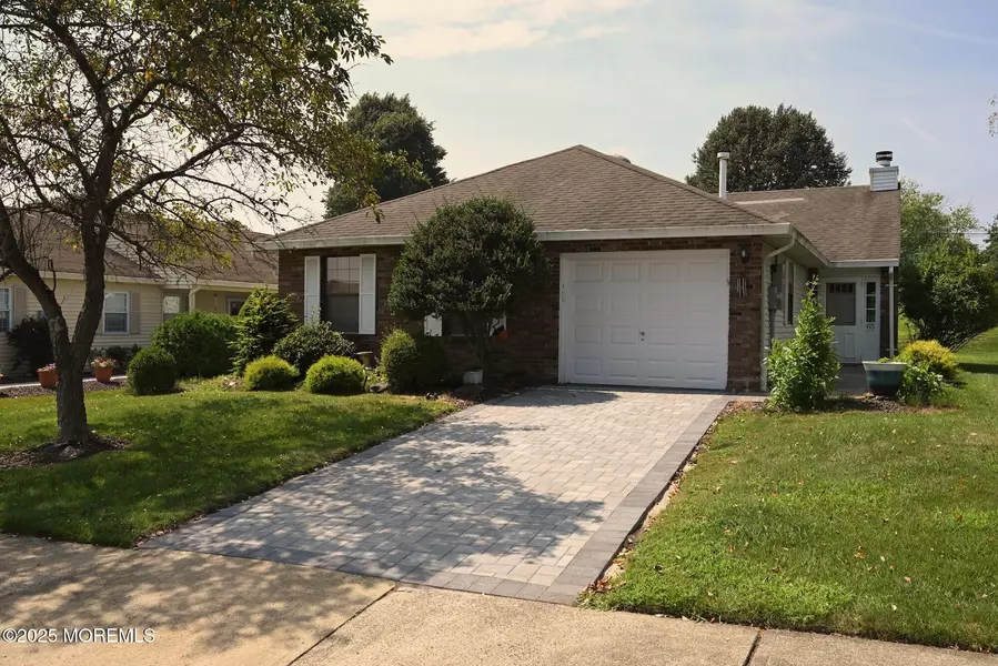 65 Suffolk Way, Marlboro, NJ 07746