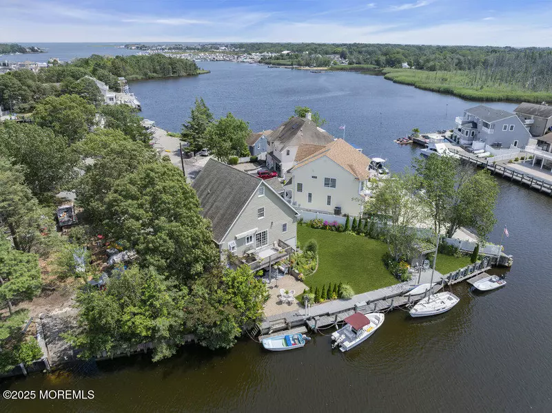 65 N Island Road, Bayville, NJ 08721