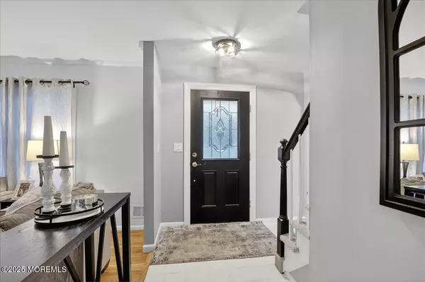 Manalapan, NJ 07726,13 Highland Drive