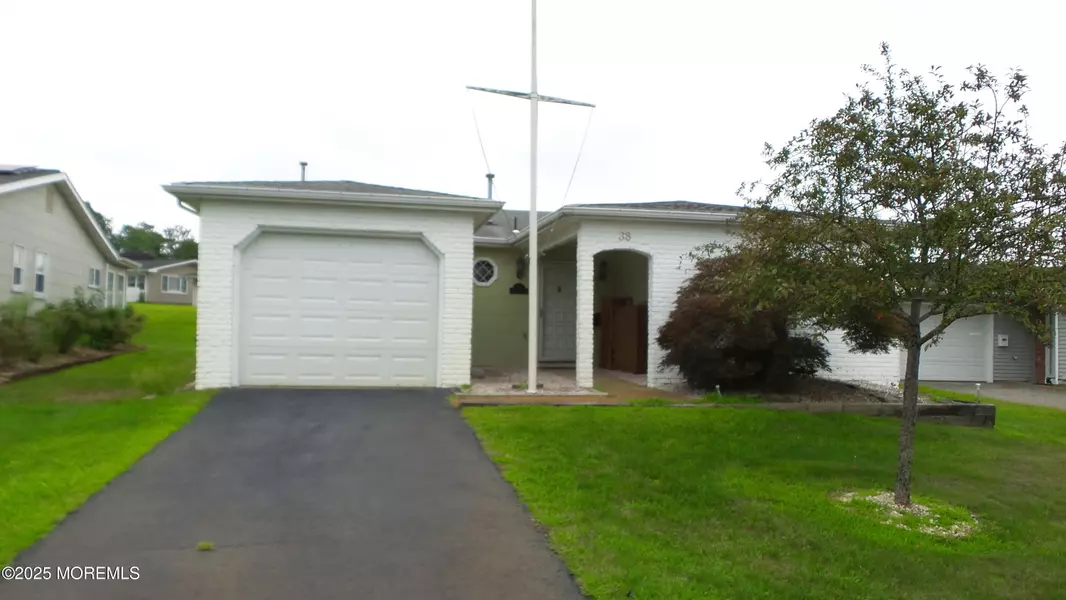 38 Watkins Road, Brick, NJ 08724