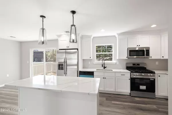 Forked River, NJ 08731,213 Beach Boulevard