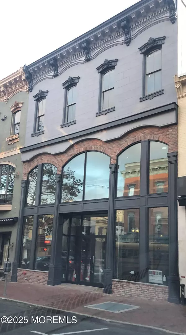 Red Bank, NJ 07701,7 Broad Street #1