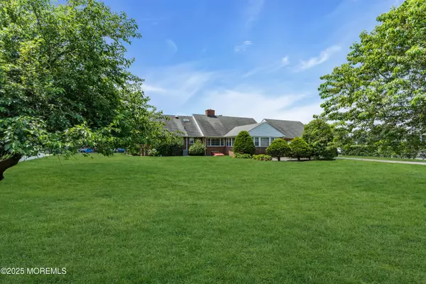 Spring Lake, NJ 07762,12 Lorraine Avenue