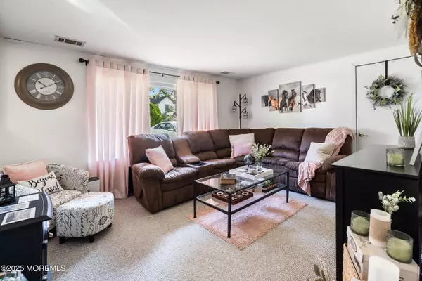 Jackson, NJ 08527,3 Colorado Drive