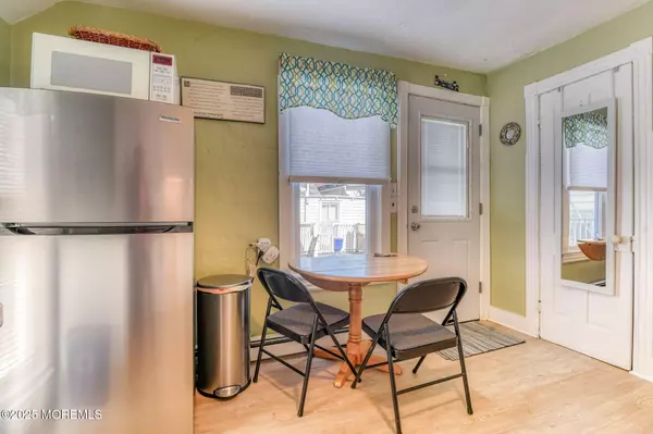 Ocean Grove, NJ 07756,31 Atlantic Avenue #2W