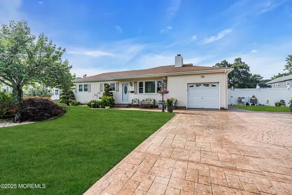 Brick, NJ 08724,122 Besante Boulevard