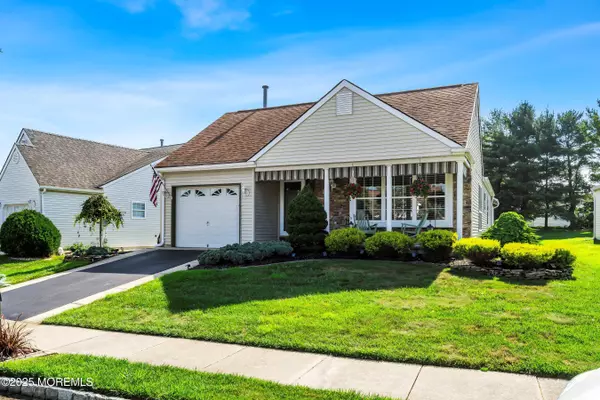Toms River, NJ 08757,11 Normanton Way