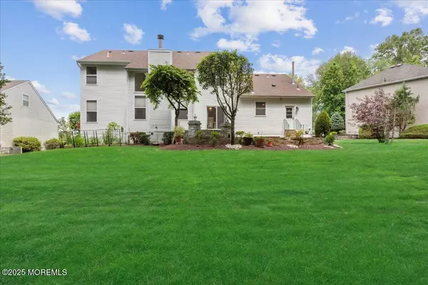 Morganville, NJ 07751,70 Crescent Court