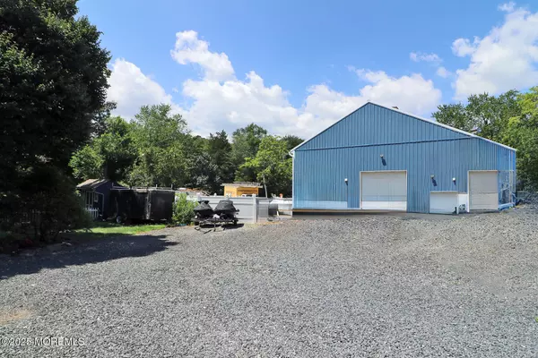 35 Clearwater Drive, Waretown, NJ 08758