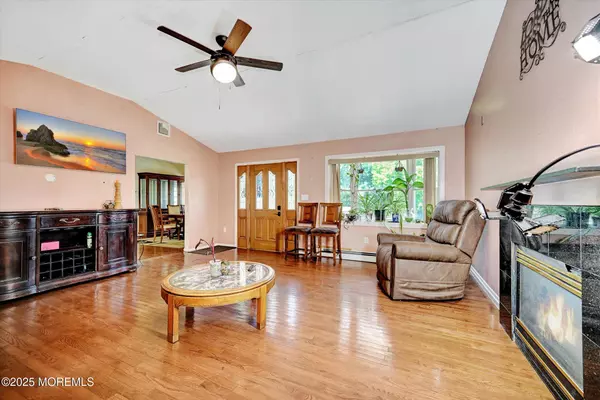 Aberdeen, NJ 07747,10 7th Street