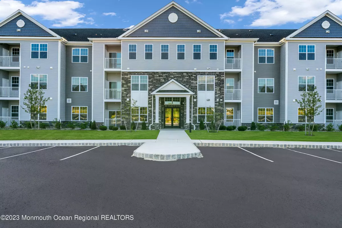 Barnegat, NJ 08005,750 Lighthouse Drive #1103