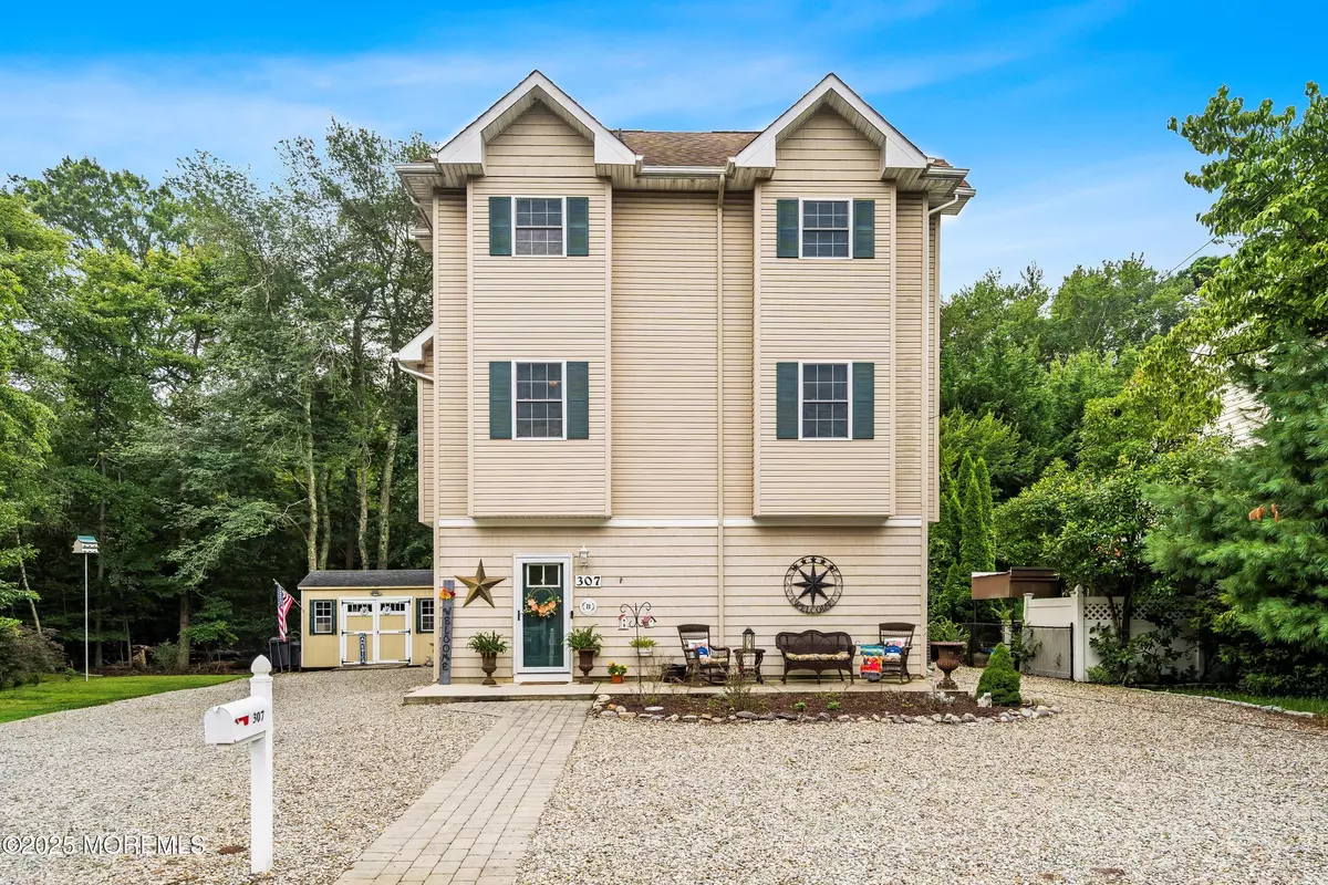 Lanoka Harbor, NJ 08734,307 Cedar Drive
