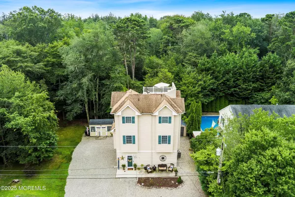 Lanoka Harbor, NJ 08734,307 Cedar Drive