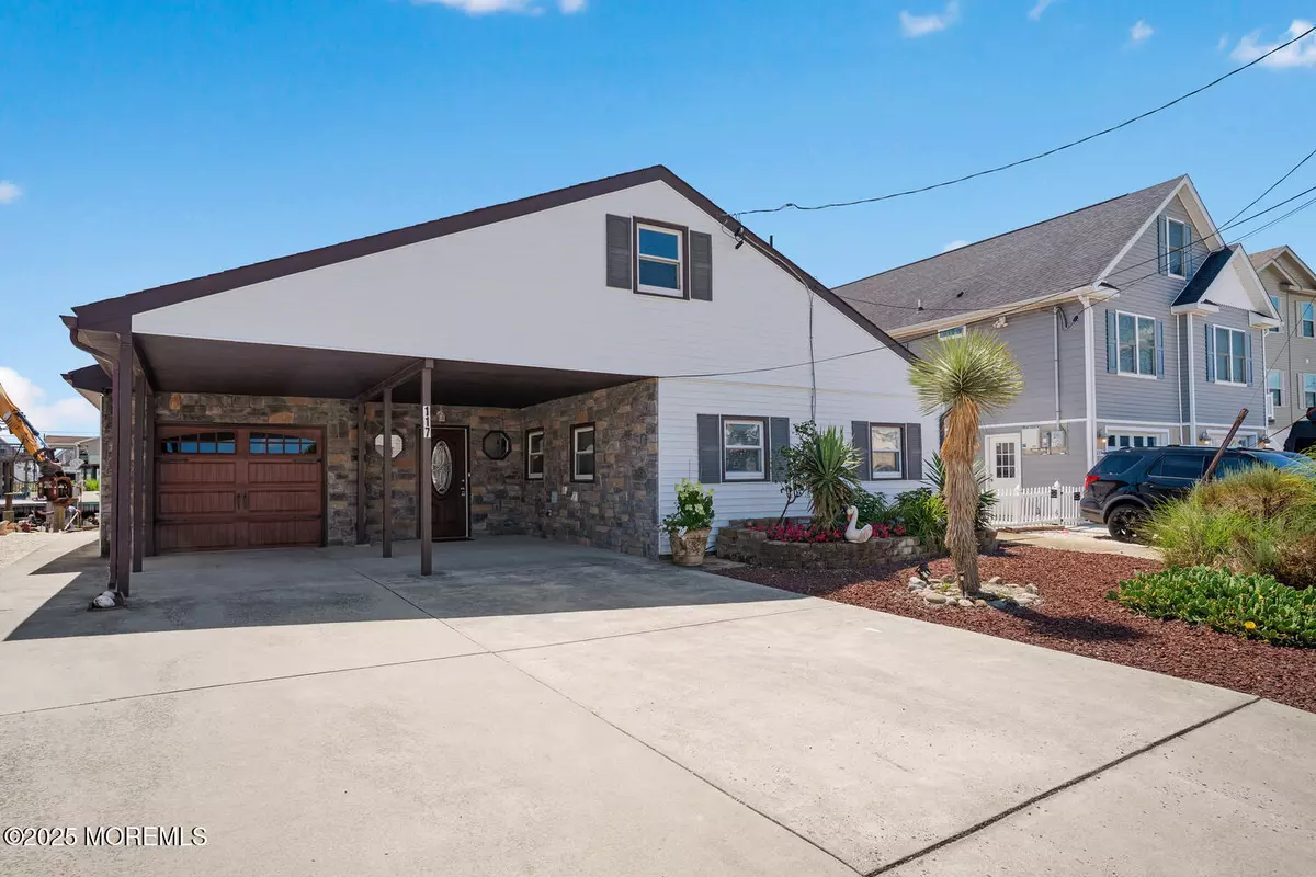 Little Egg Harbor, NJ 08087,117 S Commodore Drive