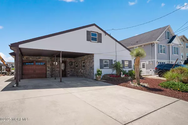 117 S Commodore Drive, Little Egg Harbor, NJ 08087