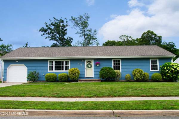 618 Leanora Street, Brick, NJ 08723
