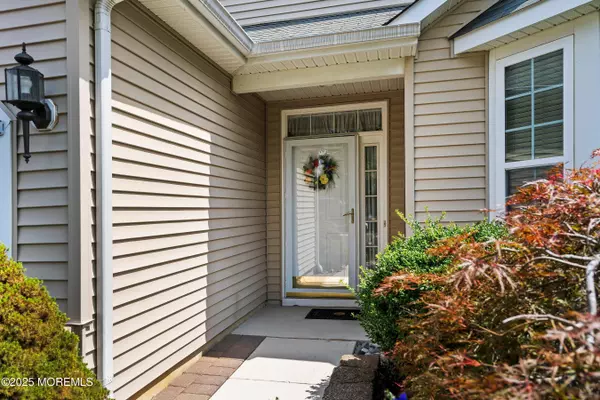 Lakewood, NJ 08701,226 Enclave Boulevard