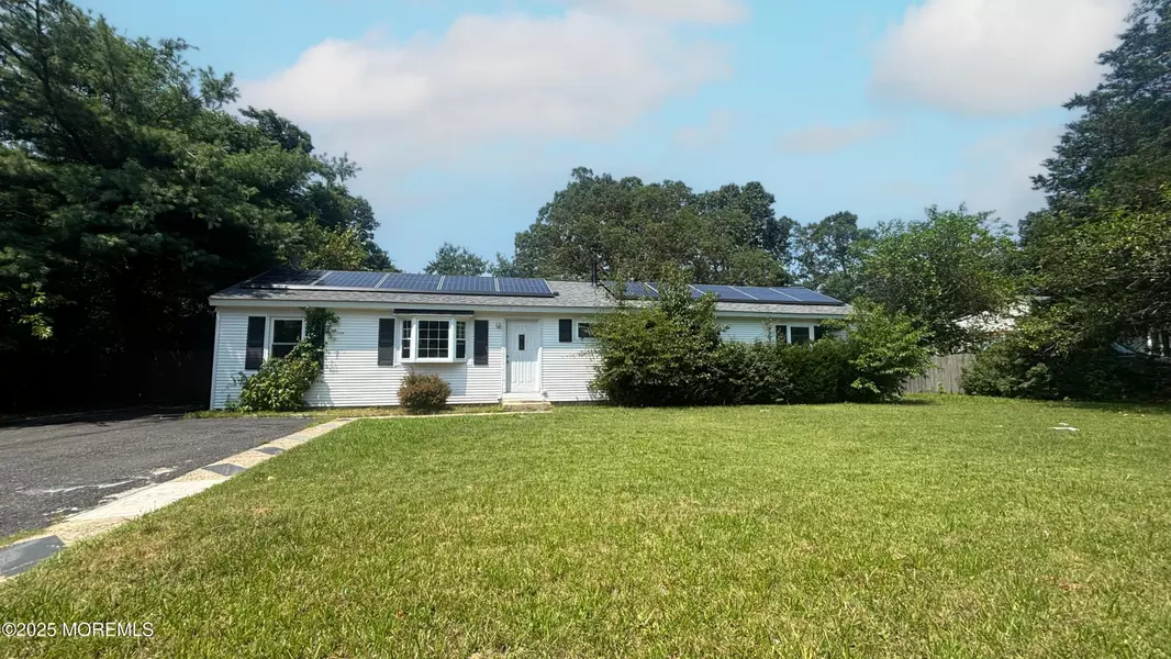 26 Brookside Drive, Howell, NJ 07731
