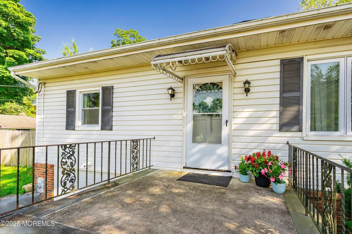 Forked River, NJ 08731,659 Williams Avenue