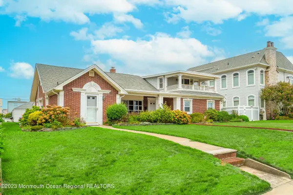 Avon-by-the-sea, NJ 07717,4 Washington Avenue #4