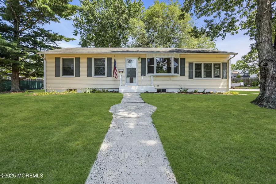 34 Bucknell Drive, Toms River, NJ 08757