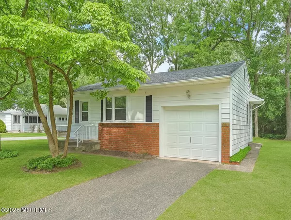 Whiting, NJ 08759,1 Virginia Drive