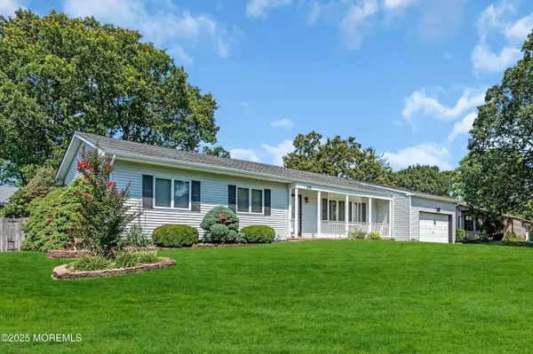 Toms River, NJ 08757,333 Savannah Road