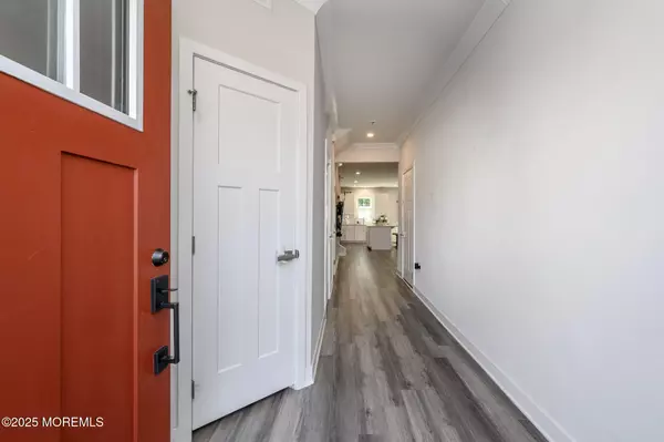 Cliffwood, NJ 07721,49 Athens Way