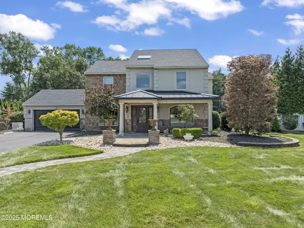 13 Greenfield Road, Manalapan, NJ 07726