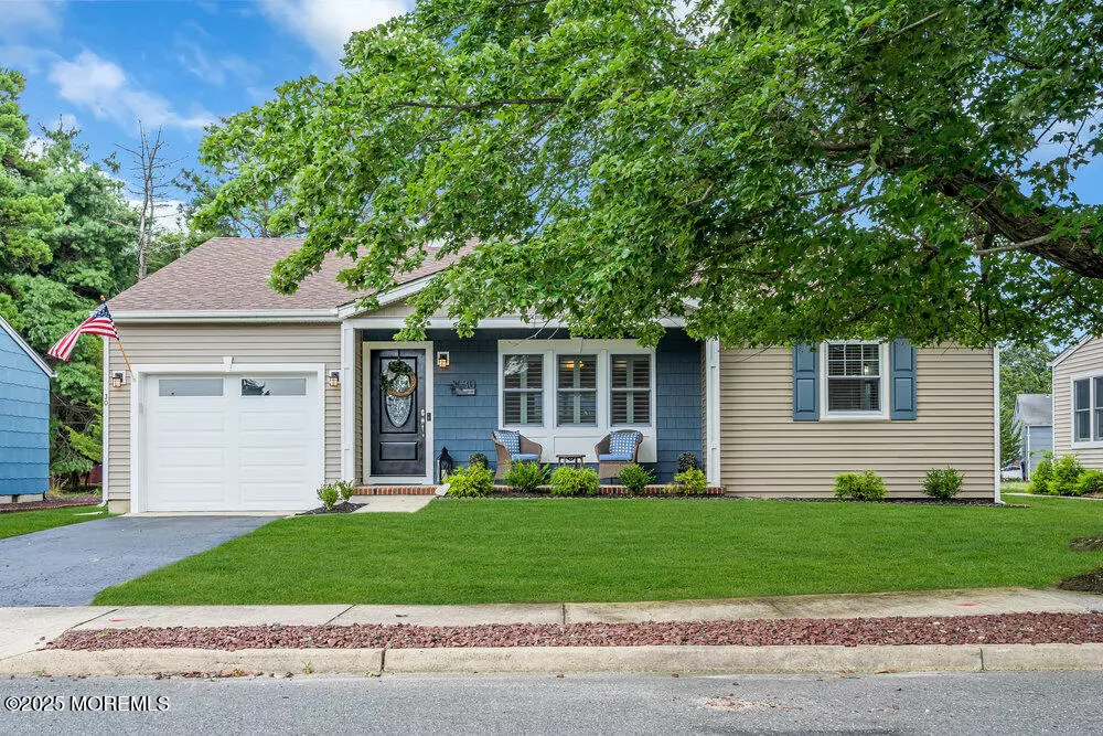 Toms River, NJ 08757,30 Nostrand Drive