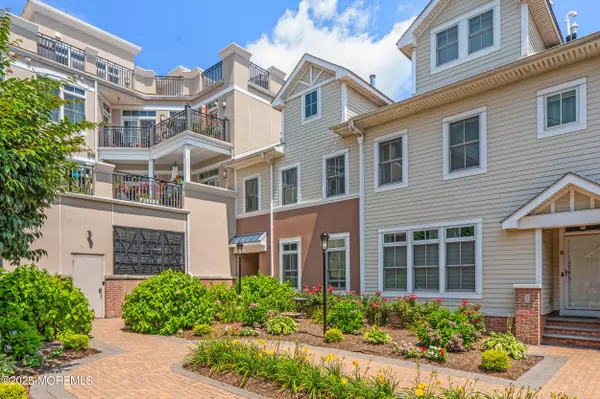 Asbury Park, NJ 07712,10 Grove Court #20