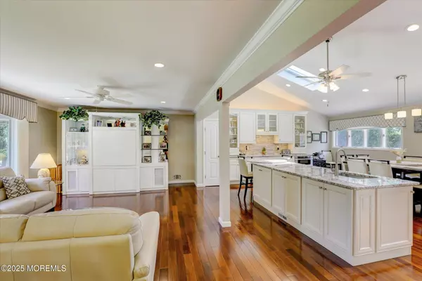 Manalapan, NJ 07726,34 Appomattox Drive