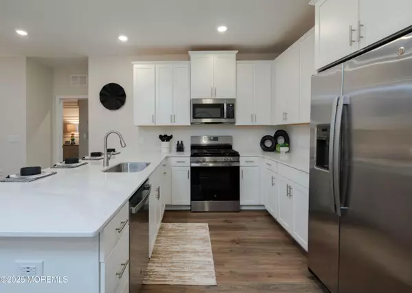 Monroe, NJ 08831,30105 Radford Court