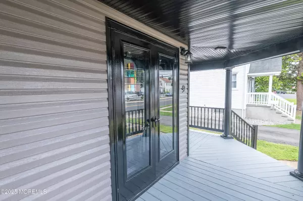 Englishtown, NJ 07726,9 Tennent Avenue