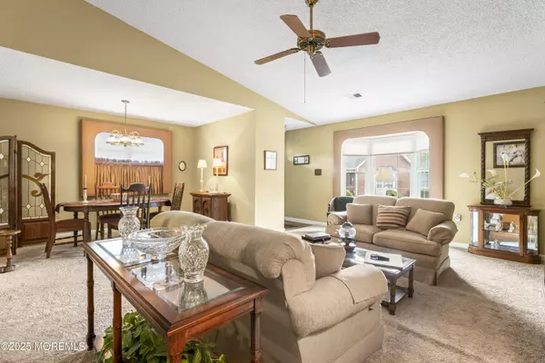 Freehold, NJ 07728,3 Gatley Close #1000