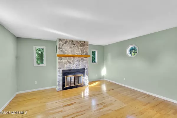 Hazlet, NJ 07730,9 Bucknell Drive