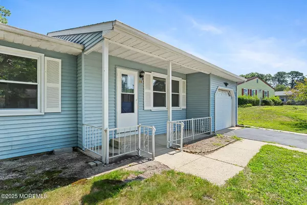 Whiting, NJ 08759,15 Apple Lane #72