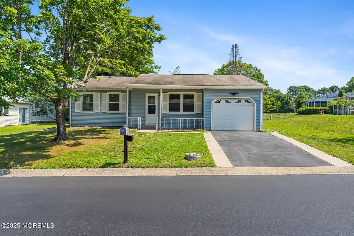 Whiting, NJ 08759,15 Apple Lane #72