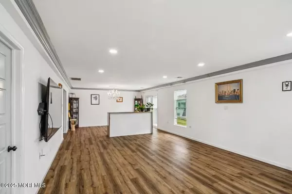 Toms River, NJ 08757,8 Augusta Court