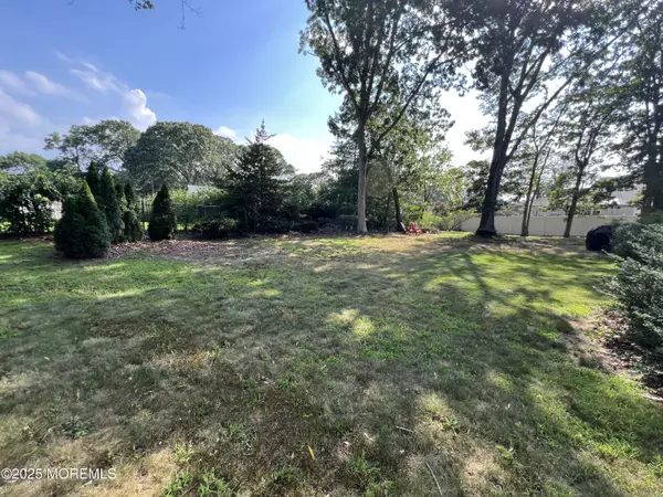 Oakhurst, NJ 07755,8 Corey Drive
