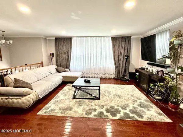 Howell, NJ 07731,15 Bristlecone Drive
