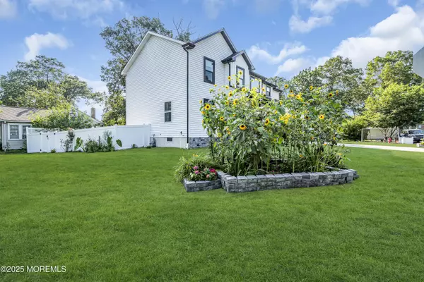 Forked River, NJ 08731,741 Windsor Street